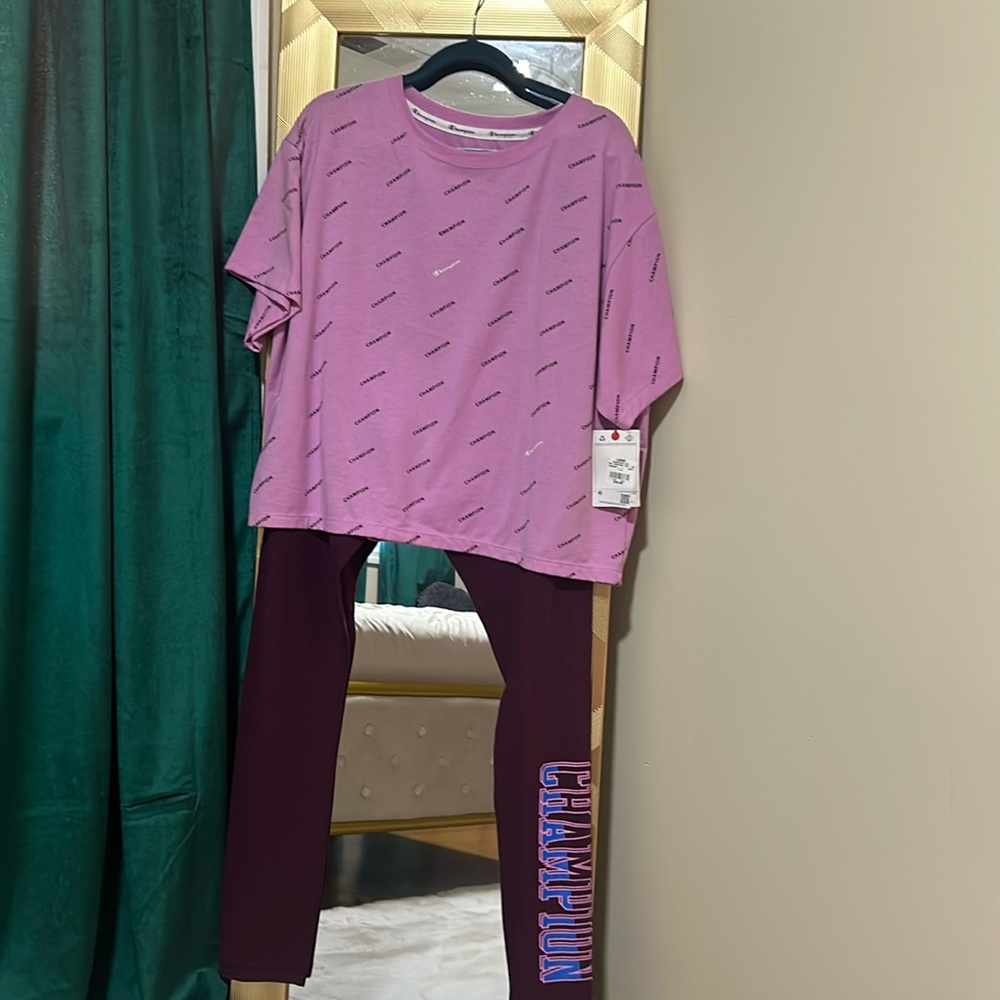 Champion women’s 2piece Gym set